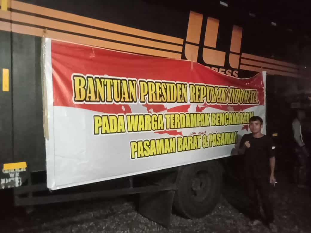 1000 Paket Logistik Bantuan Korban Gempa dan Galodo tiba di Kecamatan Tigo Nagari, Kabupaten Pasaman, Provinsi Sumatera Barat.