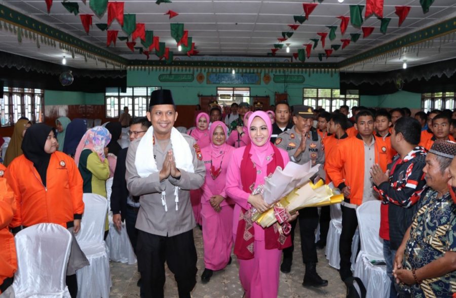 Kapolres Tapsel Lakukan Kunker dan Silaturahmi Ke Ponpes Darul Mursyid