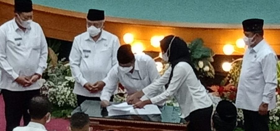 Rapat Paripurna Dewan Agenda Penyampaian Pandangan Umum Fraksi-Fraksi