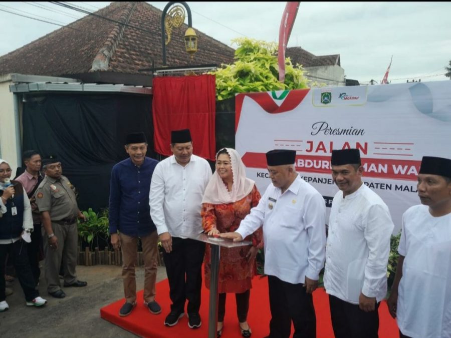 Bupati Malang Dengan Yenny Wahid Resmikan Jl. KH. Abdurrahman Wahid di Kepanjen