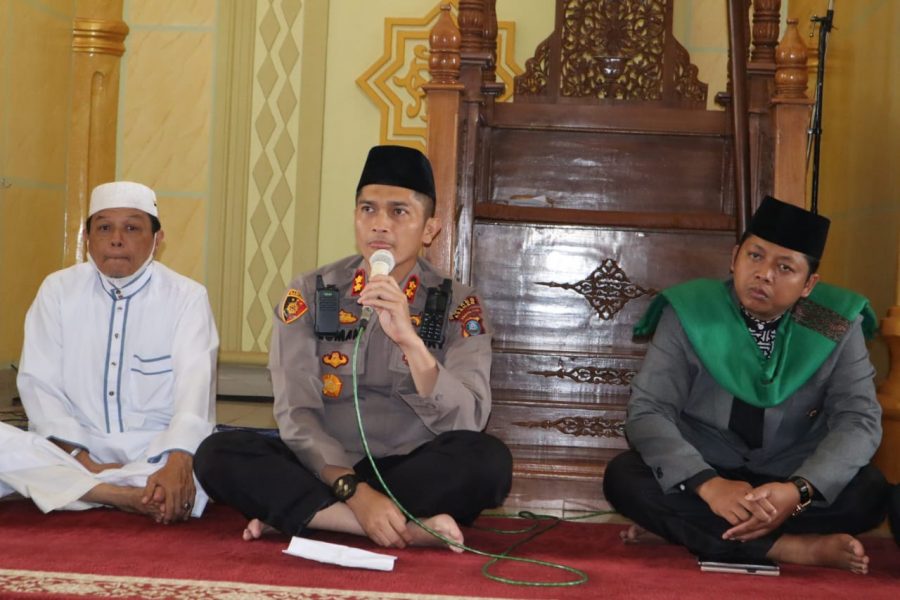 Kapolres Curhatan Hati, Dengan Jamaah Masjid Amaliah Jalan Sawo
