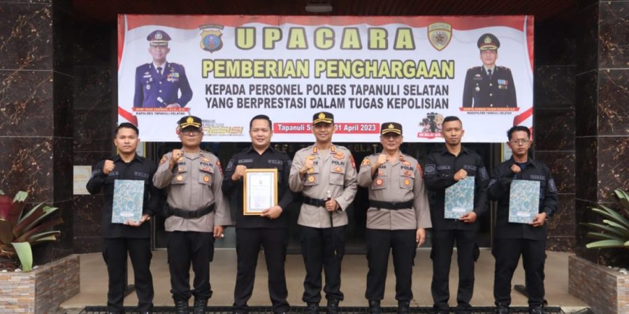 Membanggakan, Untuk Kesekian Kalinya Humas Polres Tapsel Terima Penghargaan Pemberitaan Terbanyak!