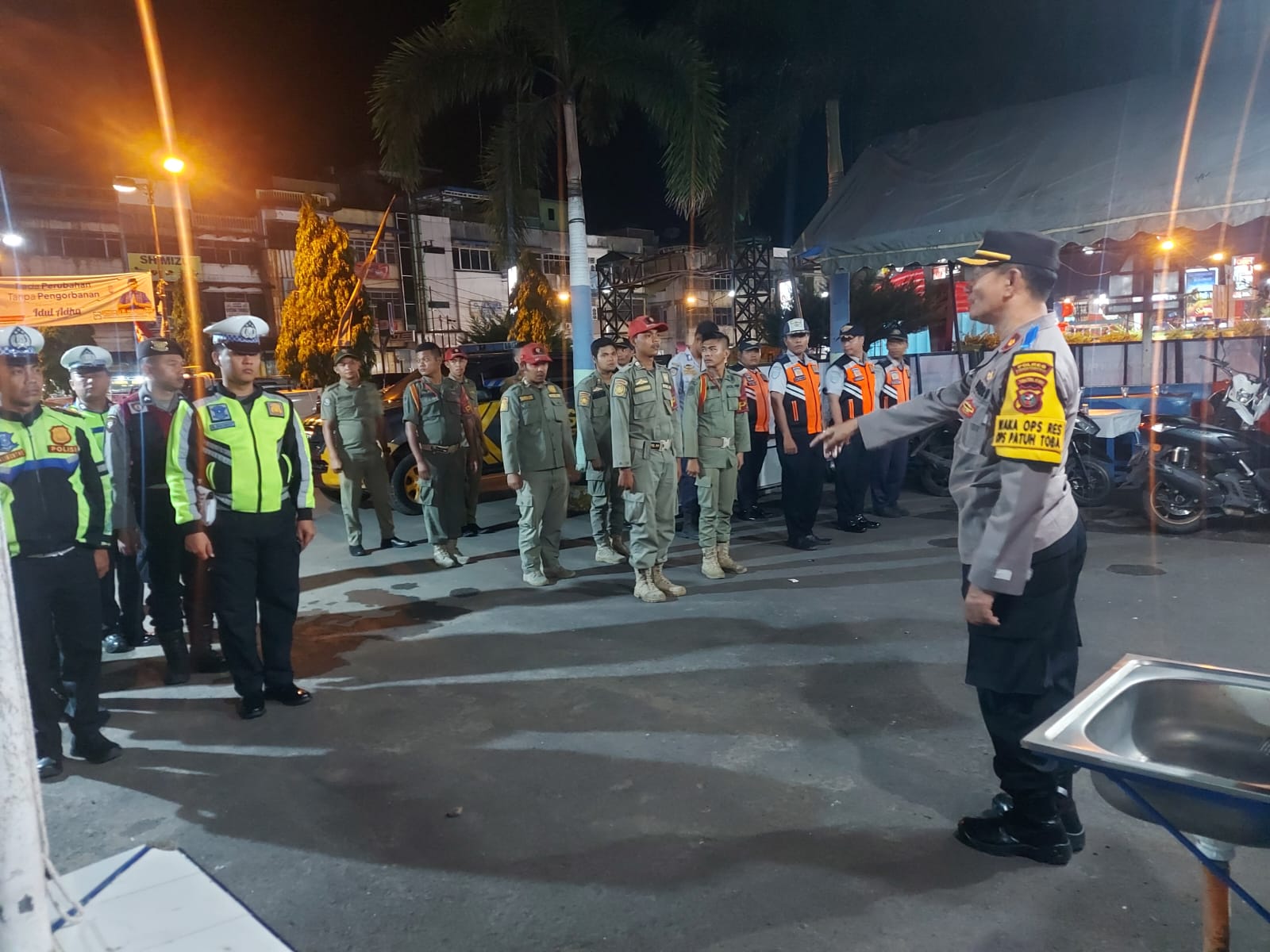 Wakapolres pimpinan razia THM dan balap liar di kota Padangsidimpuan