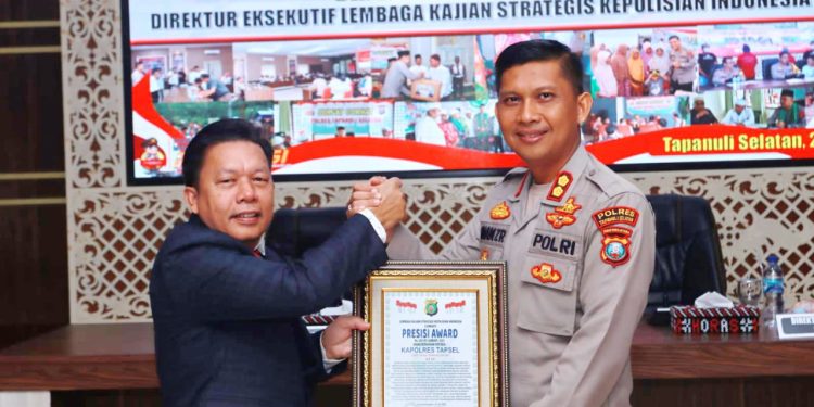Berkat Inovasi ke Institusi Polri, Lemkapi Beri Penghargaan ke Kapolres Tapsel