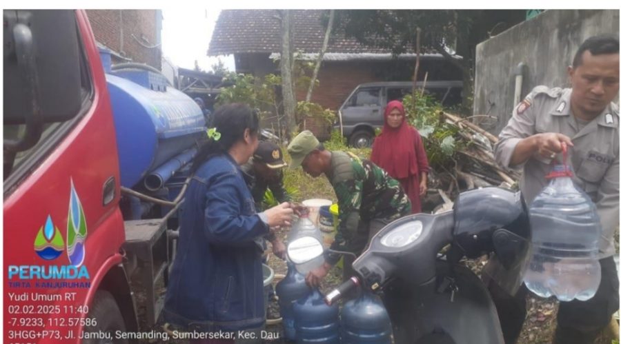 Perumda Tirta Kanjuruhan Bantu Warga, Dengan Kirim Air Tangki Ke-Wilayah Krisis Air