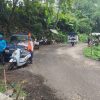 Akhiranya Jalan Balong Yang Rusak Parah Saat Ini Diperbaiki Oleh Dinas Bina Marga