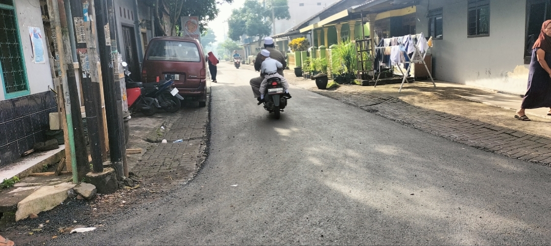 Jalan Adi Kurnia Kelurahan Ardirejo  Kepanjen Sudah Di Hotmix