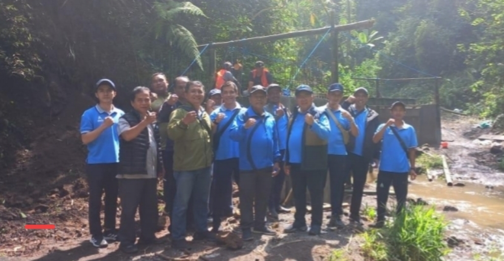 Demi Menjaga Warisan Aliran Air Perumda Tirta Kanjuruhan Perkuat Akses Jalan Sember Pitu