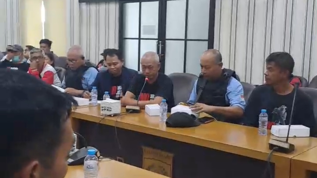 Polemik Bendungan Lahor Massa Geruduk Kantor Dewan Kab Malang