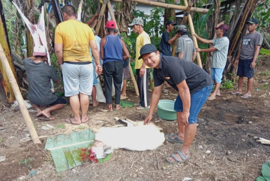 Idul Adha 1447 H Pimred Merpati Pos Adi Susanto Pimpin Kurban, Titip Pesan Untuk Wartawan: “Tajam Boleh, Tapi Harus Ikhlas, Penyembelihan 5 Kambing di Kantor Redaksi Jadi Momentum Perkuat Ukhuwah dan Integritas Insan Pers