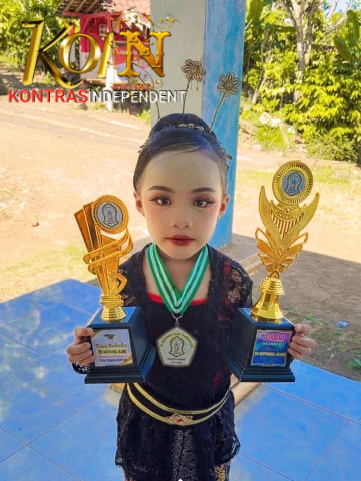 KB TK Miftahul Ulum Gelar Pentas Seni & Pelepasan Siswa: Doa Haru Mengalir dari Wali Murid Di Desa Sidomulyo, Kec. Sumber manjing wetan, Kab. Malang jatim