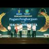 Bupati Asahan Terima Piagam Penghargaan Menteri Hukum