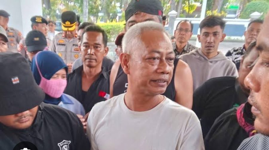 Protes Soal Bendungan Lahor : Pak Dur Jadi Tersangka Dugaan Penganiayaan Pada Anggota Dewan