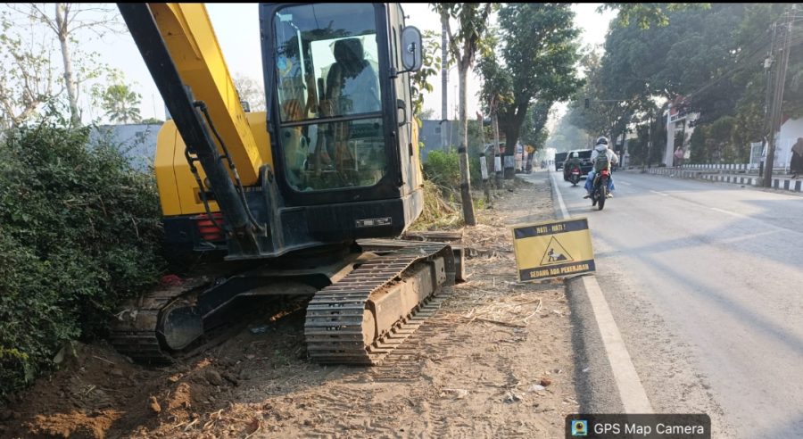 Bangunan Saluran Air di Jalan Raya Sukoraharjo Kepanjen Mulai Dikerjakan