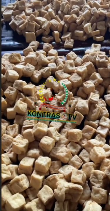 KISAH BU SAMTINI, PENJUAL TAHU YANG SETIA SELAMA 39 TAHUN